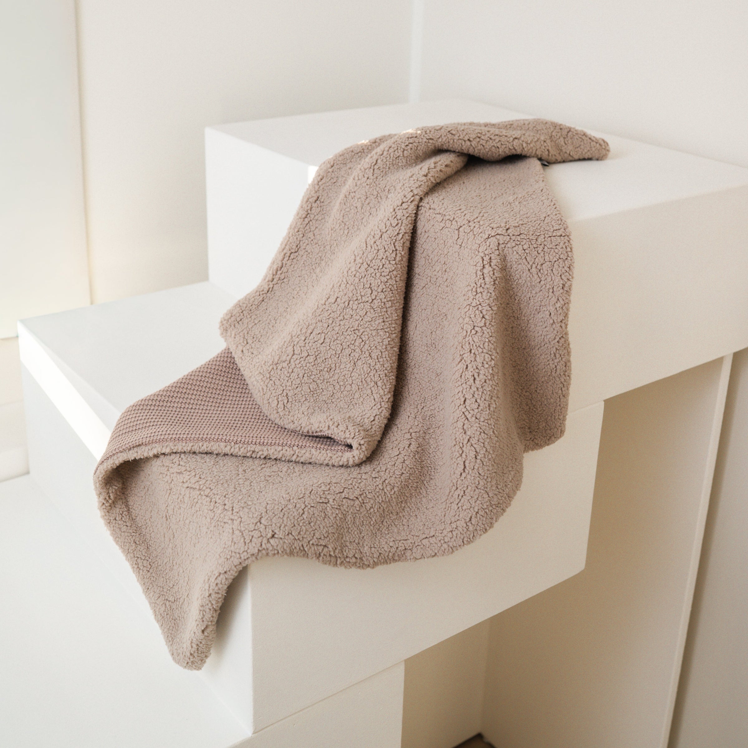 Deken Knit - Donker Beige